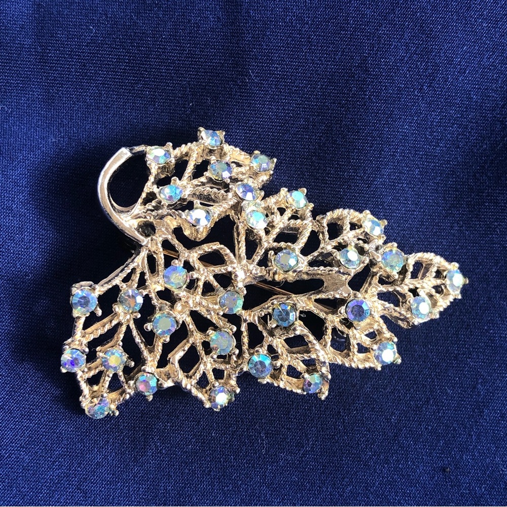 Amazing Vintage DODDS Aurora Borealis Rhinestones Leaf Open Work Brooch